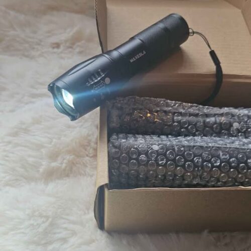 box of maxesla torches x6